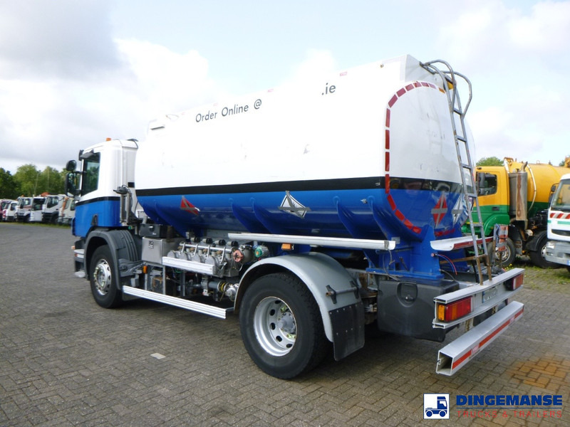 Scania P 230 DB 4x2 RHD fuel tank 12.4 m3 / 4 comp - Tankwagen: afbeelding 3 Scania P 230 DB 4x2 RHD fuel tank 12.4 m3 / 4 comp - Tankwagen: afbeelding 3