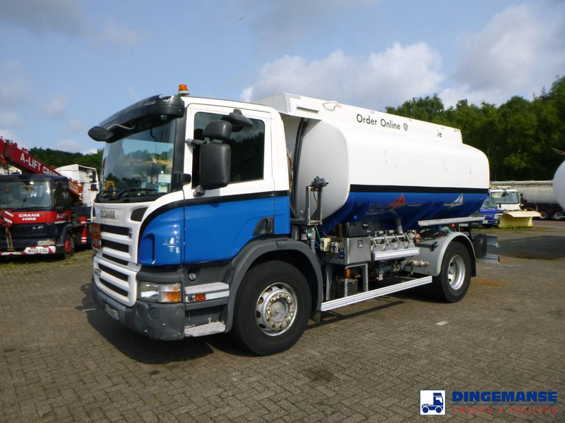 Scania P 230 DB 4x2 RHD fuel tank 12.4 m3 / 4 comp - Tankwagen: afbeelding 1 Scania P 230 DB 4x2 RHD fuel tank 12.4 m3 / 4 comp - Tankwagen: afbeelding 1