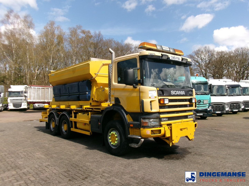 Scania P114-340 CB 6X6 RHD gritter / snow plough - Sneeuwruimer: afbeelding 2 Scania P114-340 CB 6X6 RHD gritter / snow plough - Sneeuwruimer: afbeelding 2