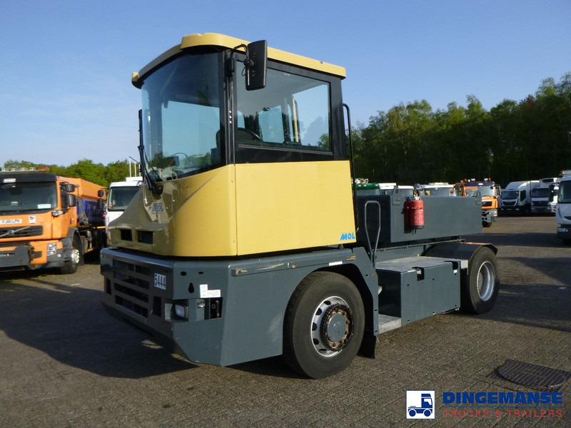 MOL RM 255 4X4 terminal drawbar tractor 150 ton - Trekker: afbeelding 1 MOL RM 255 4X4 terminal drawbar tractor 150 ton - Trekker: afbeelding 1