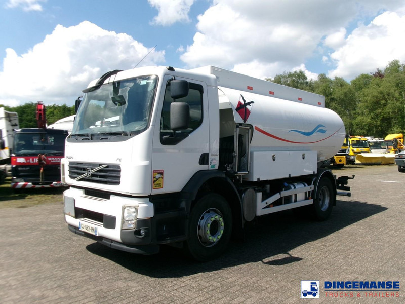 Volvo FE 260 4x2 dxi fuel tank 13.3 m3 / 4 comp / ADR 21-06-2024 - Tankwagen: afbeelding 1 Volvo FE 260 4x2 dxi fuel tank 13.3 m3 / 4 comp / ADR 21-06-2024 - Tankwagen: afbeelding 1