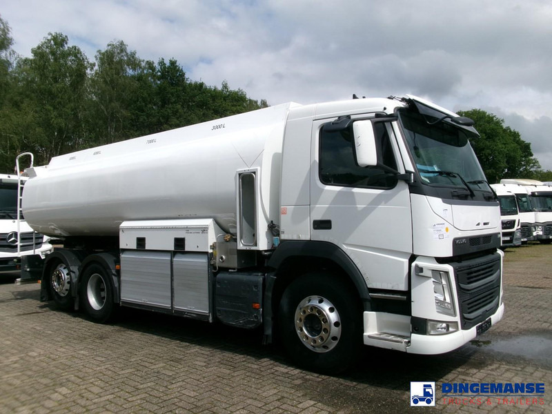 Volvo FM 380 6X2 fuel tank 20.6 m3 / 4 comp - Tankwagen: afbeelding 2 Volvo FM 380 6X2 fuel tank 20.6 m3 / 4 comp - Tankwagen: afbeelding 2