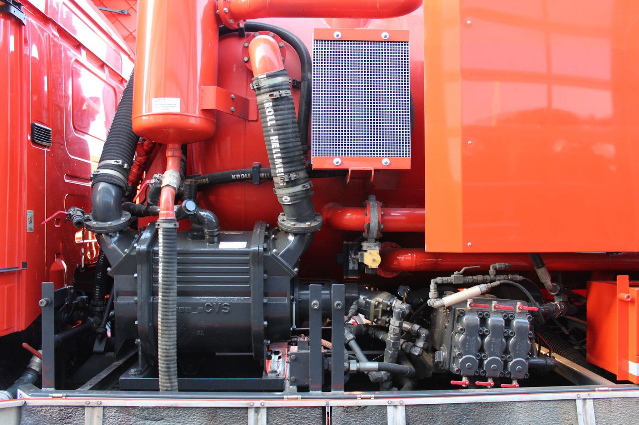 Vacuümwagen Scania R560 V8 8x4 Kroll 20m³ WRG 2x HD-Pumpe 620 Liter: afbeelding 14