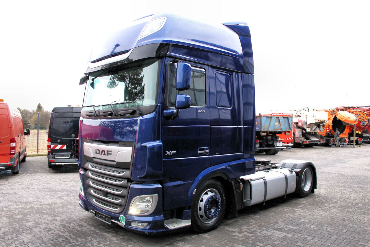 DAF XF 480 FT 4x2 SZM Lowliner !!! TOP !!! - Trekker: afbeelding 3 DAF XF 480 FT 4x2 SZM Lowliner !!! TOP !!! - Trekker: afbeelding 3