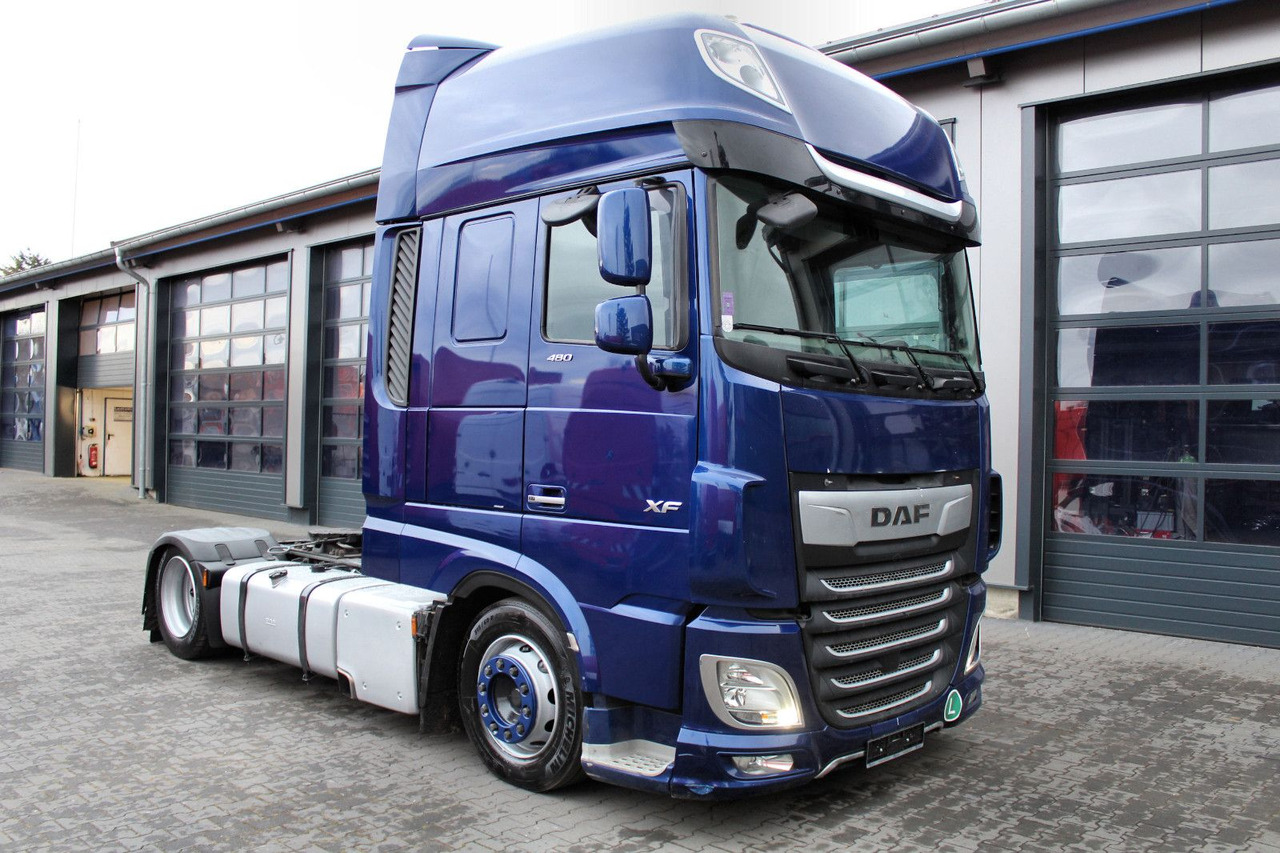 DAF XF 480 FT 4x2 SZM Lowliner !!! TOP !!! - Trekker: afbeelding 2 DAF XF 480 FT 4x2 SZM Lowliner !!! TOP !!! - Trekker: afbeelding 2