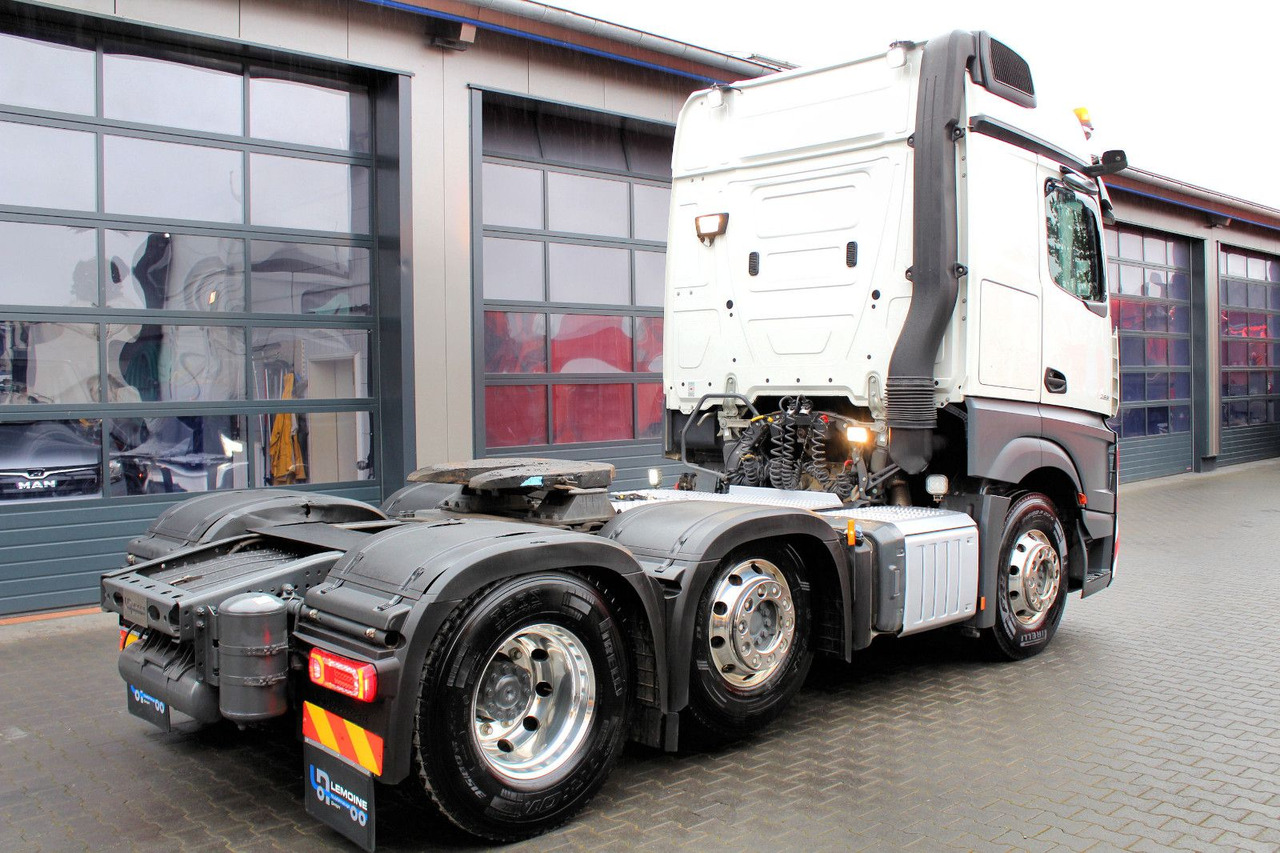 Mercedes-Benz Actros 2551 6x2 BigSpace 68 to Schwerlast + LIFT - Trekker: afbeelding 4 Mercedes-Benz Actros 2551 6x2 BigSpace 68 to Schwerlast + LIFT - Trekker: afbeelding 4