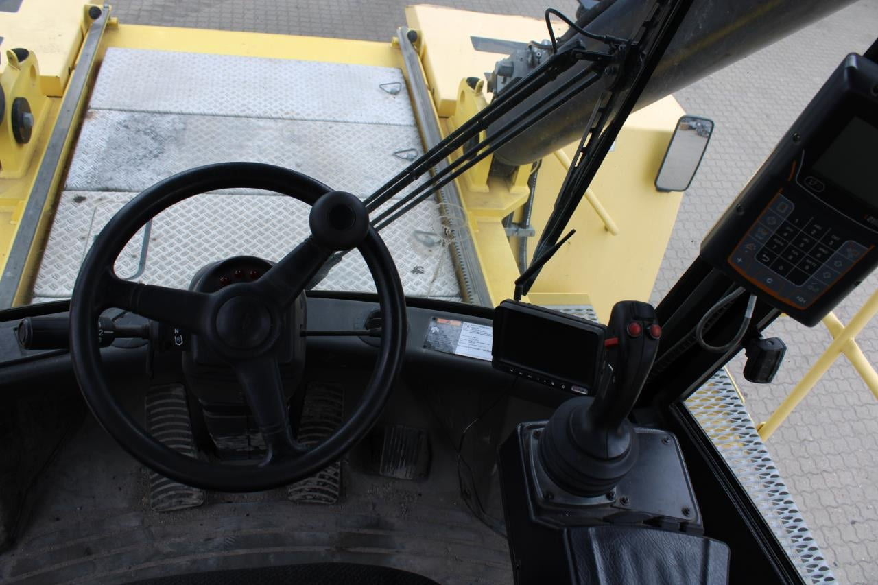 Hyster RS46-33CH - Reach stacker: afbeelding 4 Hyster RS46-33CH - Reach stacker: afbeelding 4
