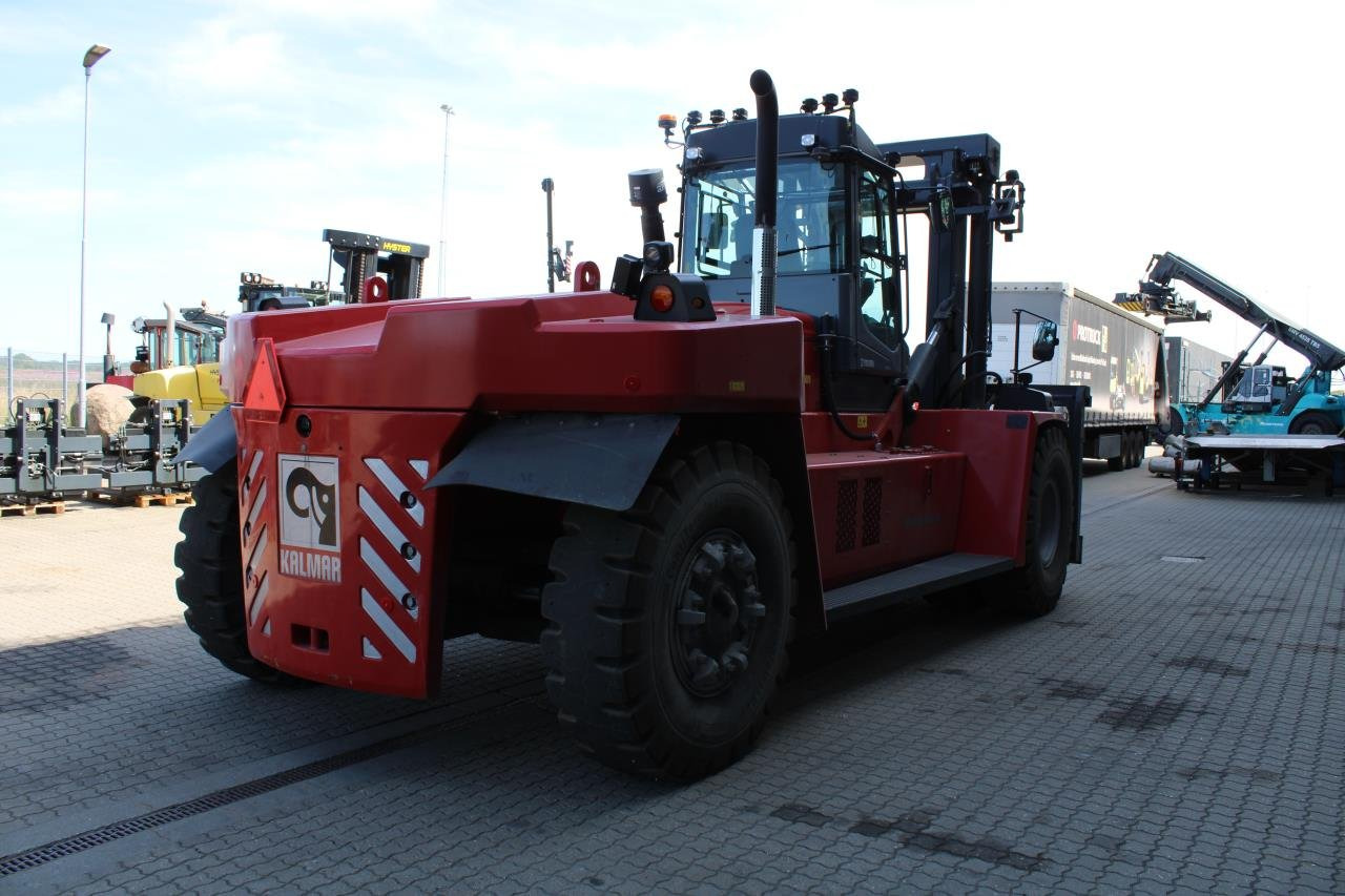 Kalmar DCG330-12 - Diesel heftruck: afbeelding 3 Kalmar DCG330-12 - Diesel heftruck: afbeelding 3