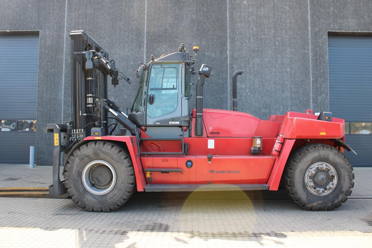 Kalmar DCG330-12 - Diesel heftruck: afbeelding 1 Kalmar DCG330-12 - Diesel heftruck: afbeelding 1