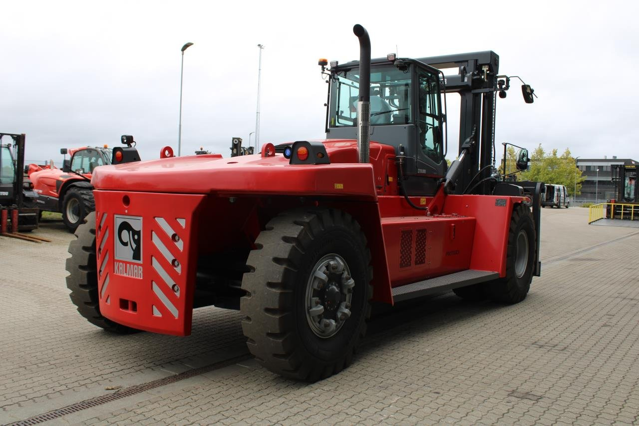 Kalmar DCG330-12 - Diesel heftruck: afbeelding 3 Kalmar DCG330-12 - Diesel heftruck: afbeelding 3