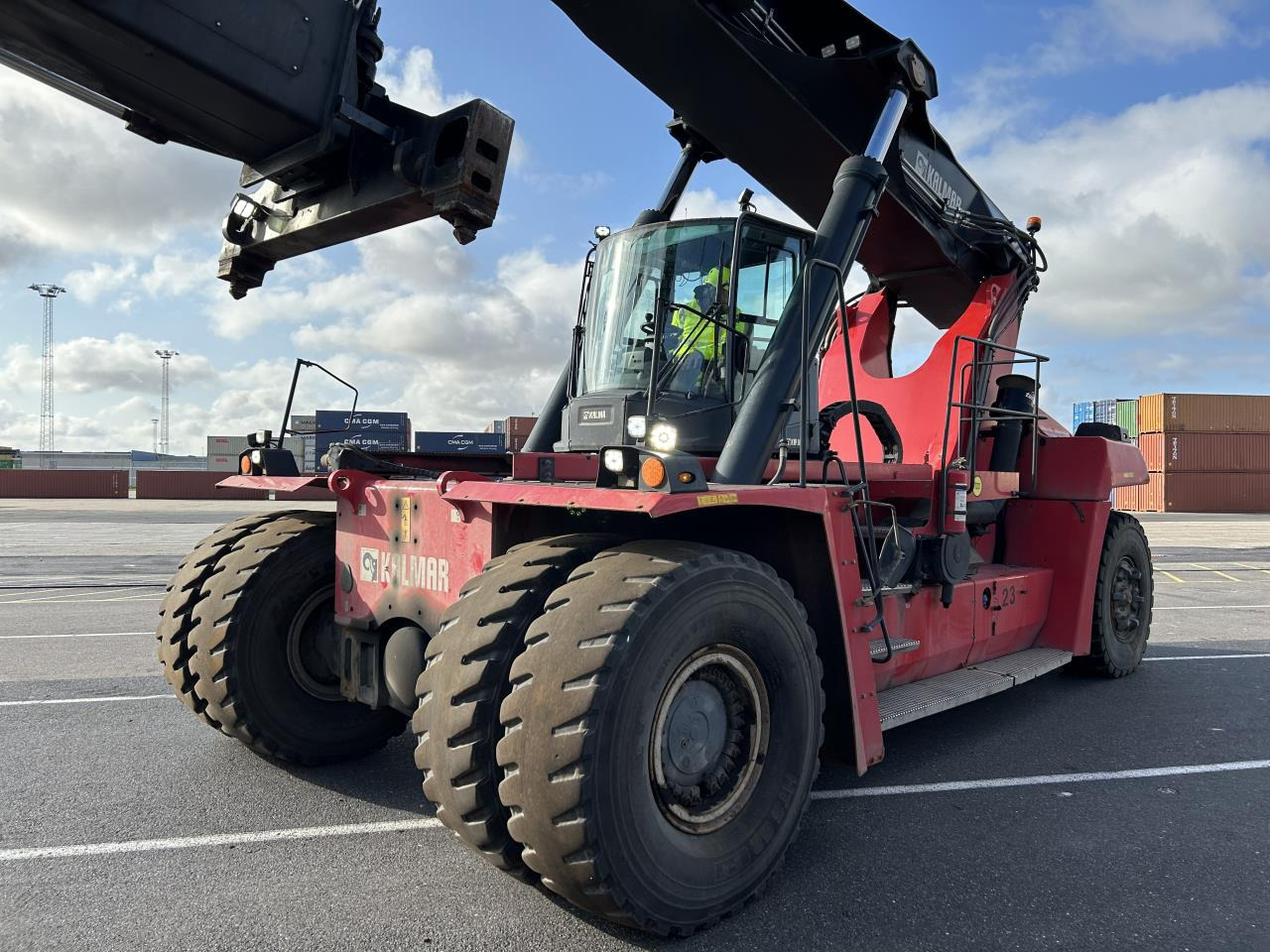 Kalmar DRG450-65S5 - Reach stacker: afbeelding 2 Kalmar DRG450-65S5 - Reach stacker: afbeelding 2