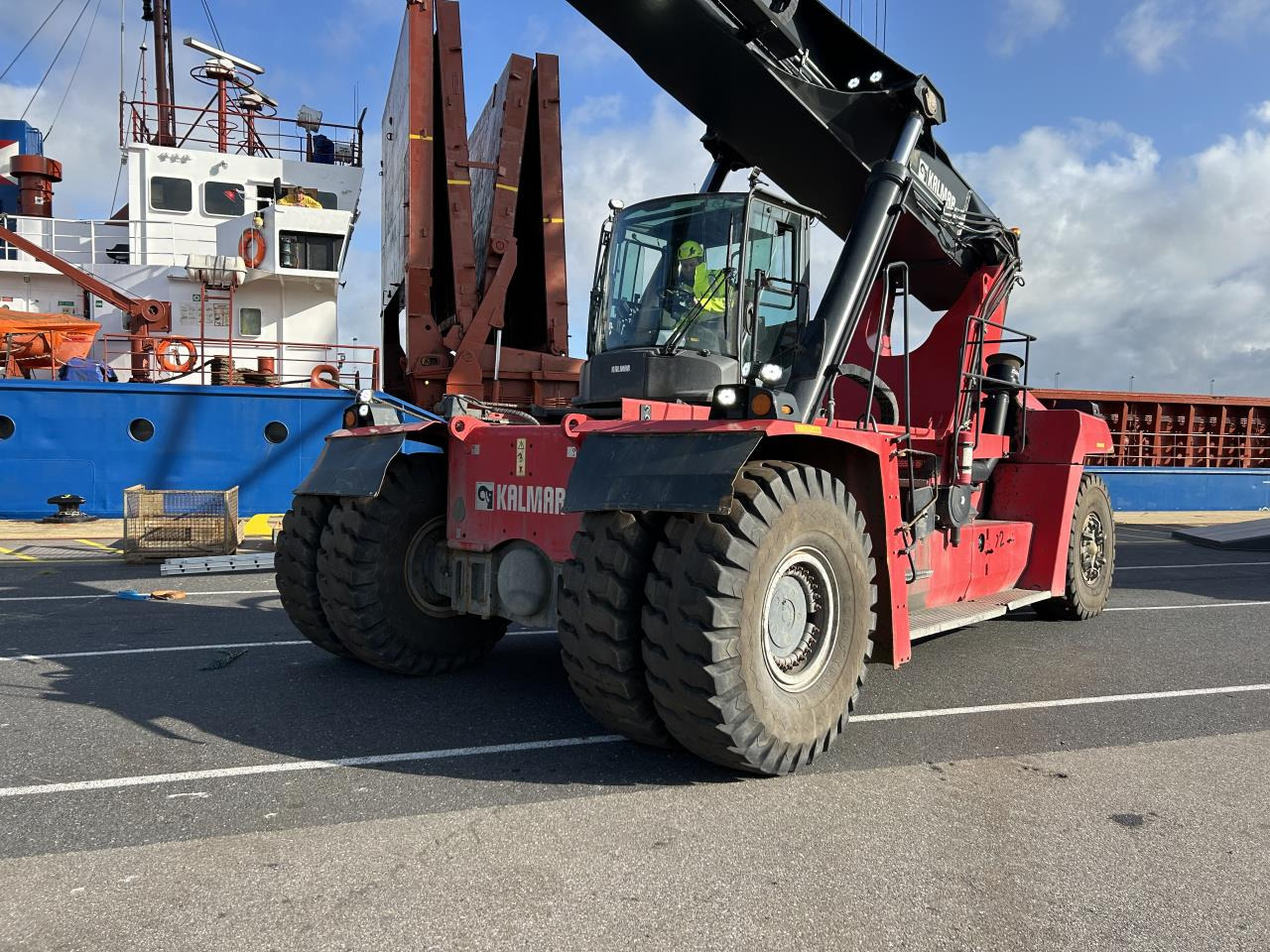 Kalmar DRG450-65S5 - Reach stacker: afbeelding 2 Kalmar DRG450-65S5 - Reach stacker: afbeelding 2