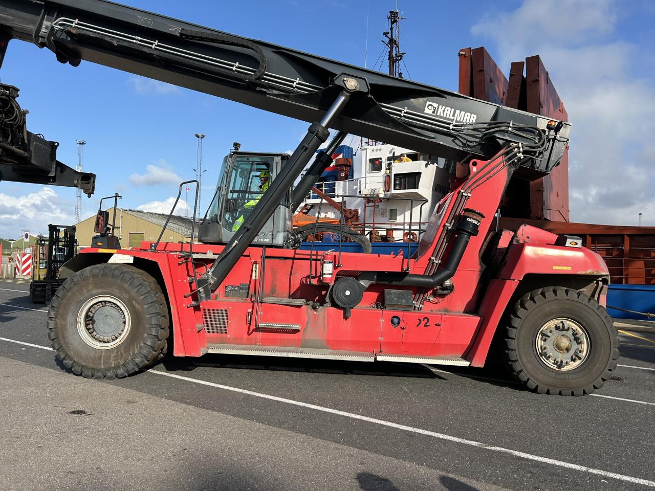 Kalmar DRG450-65S5 - Reach stacker: afbeelding 1 Kalmar DRG450-65S5 - Reach stacker: afbeelding 1