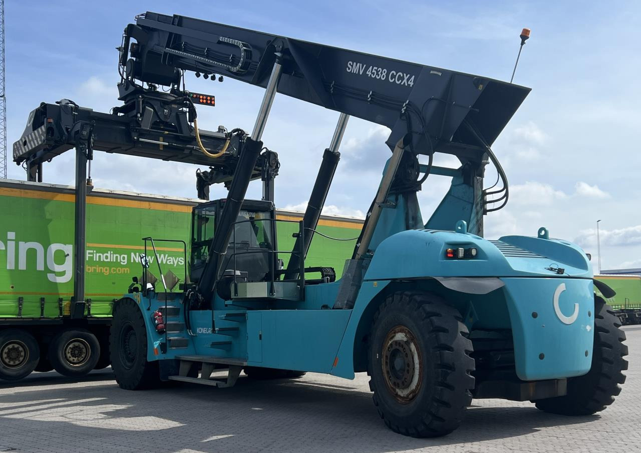 SMV 4538 CCX4 - Reach stacker: afbeelding 4 SMV 4538 CCX4 - Reach stacker: afbeelding 4