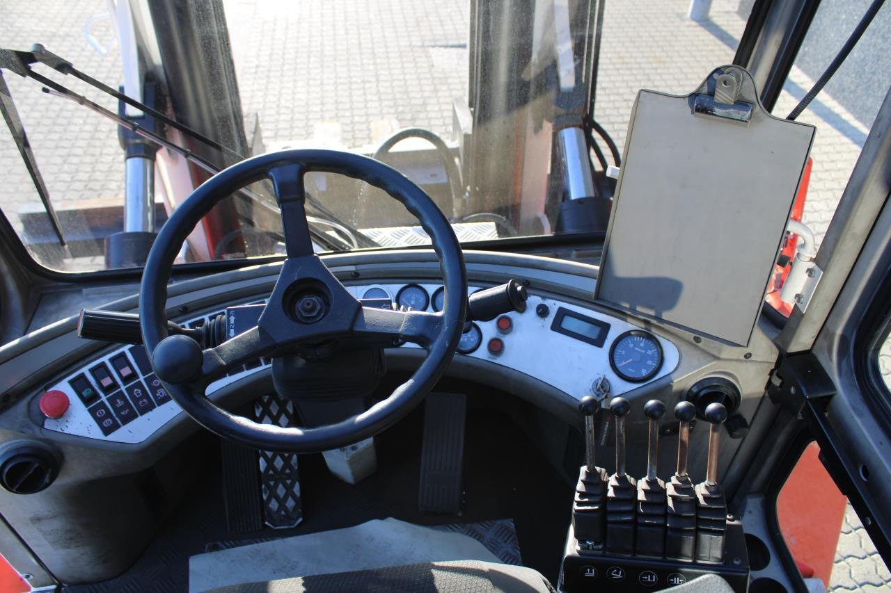 SveTruck 15120-38 - Diesel heftruck: afbeelding 4 SveTruck 15120-38 - Diesel heftruck: afbeelding 4