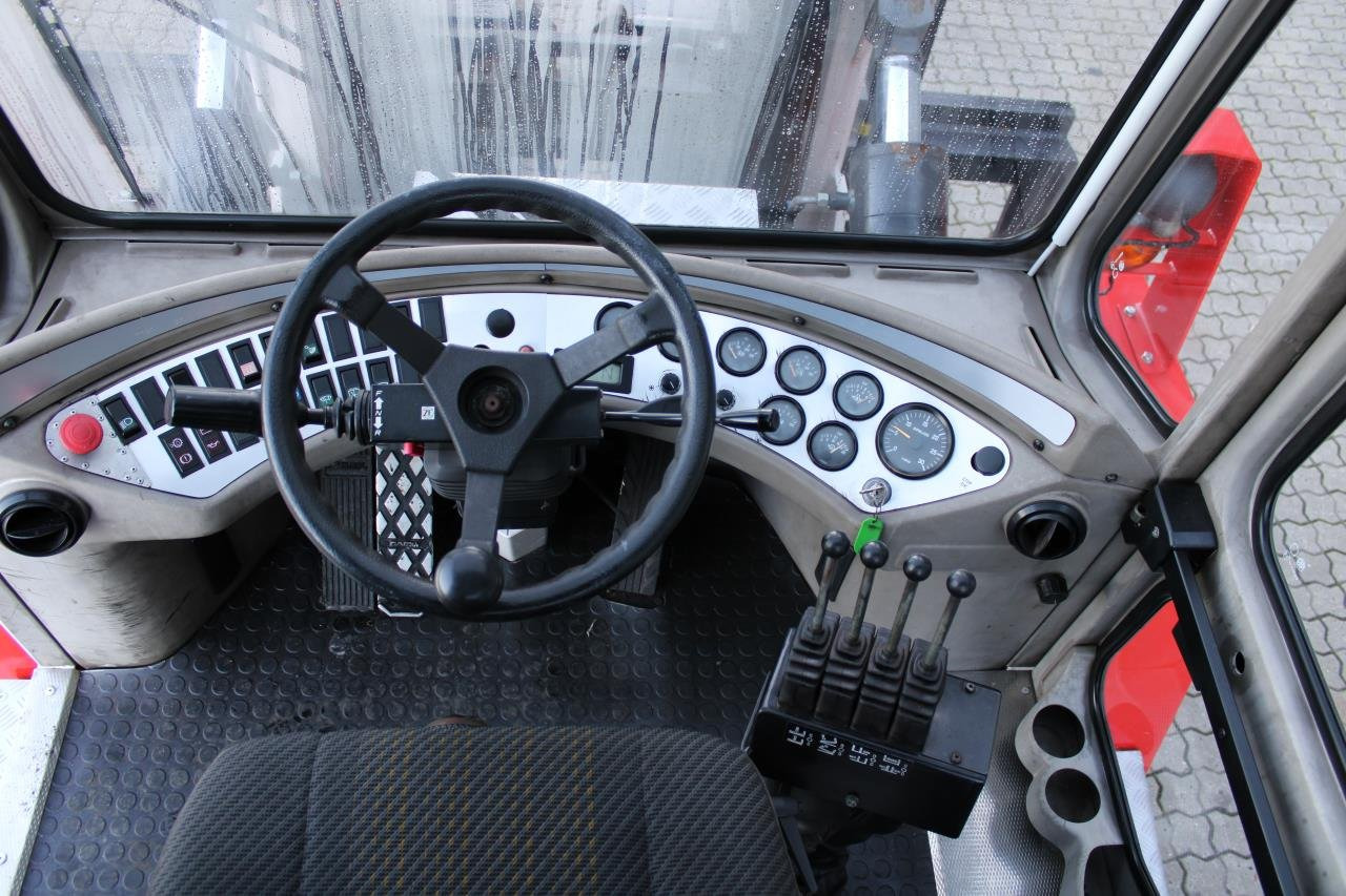 SveTruck 16120-38 - Diesel heftruck: afbeelding 4 SveTruck 16120-38 - Diesel heftruck: afbeelding 4