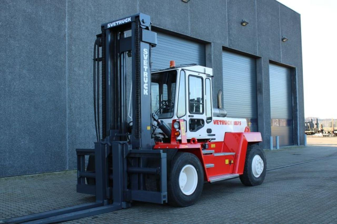 SveTruck 1875-33 - Diesel heftruck: afbeelding 2 SveTruck 1875-33 - Diesel heftruck: afbeelding 2