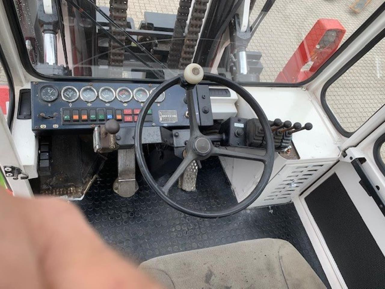 SveTruck 25120-42 - Diesel heftruck: afbeelding 4 SveTruck 25120-42 - Diesel heftruck: afbeelding 4