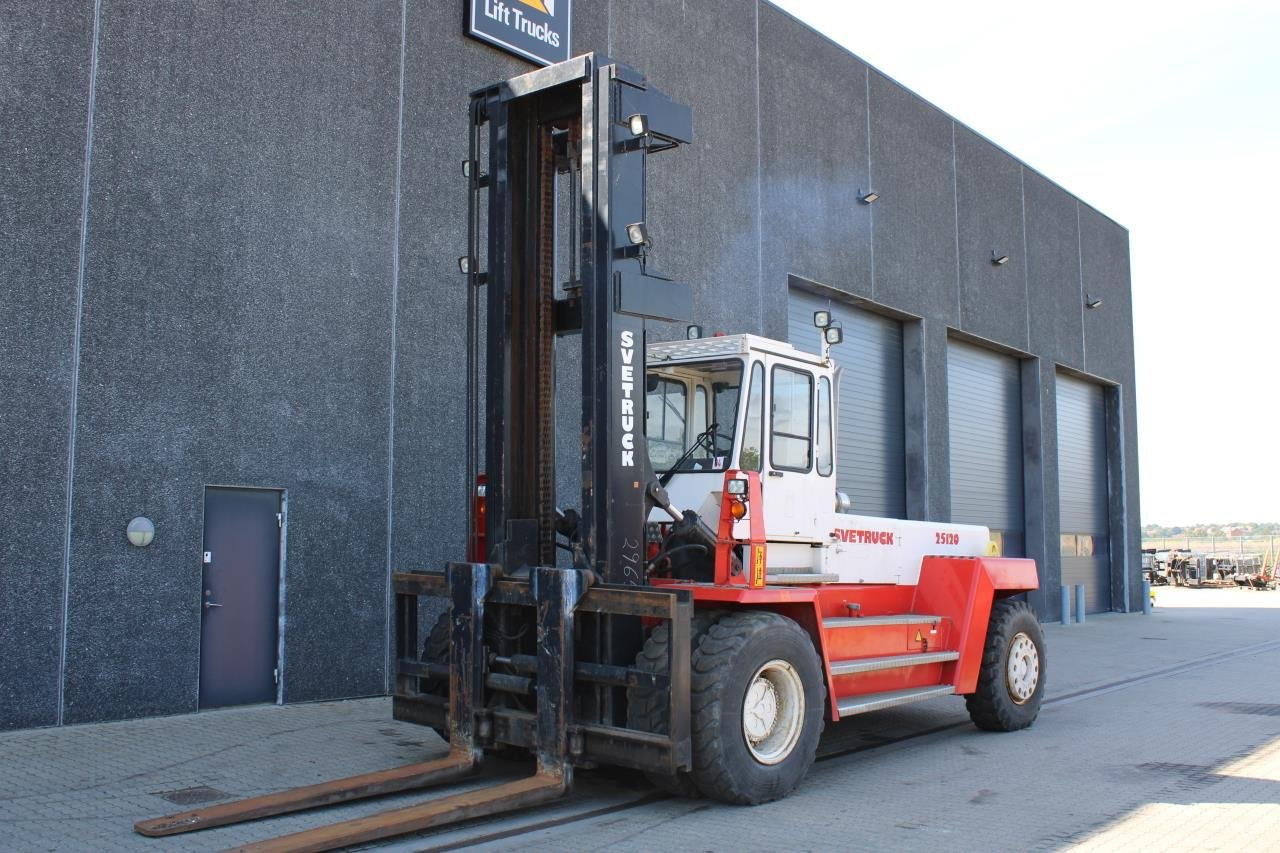 SveTruck 25120-42 - Diesel heftruck: afbeelding 2 SveTruck 25120-42 - Diesel heftruck: afbeelding 2