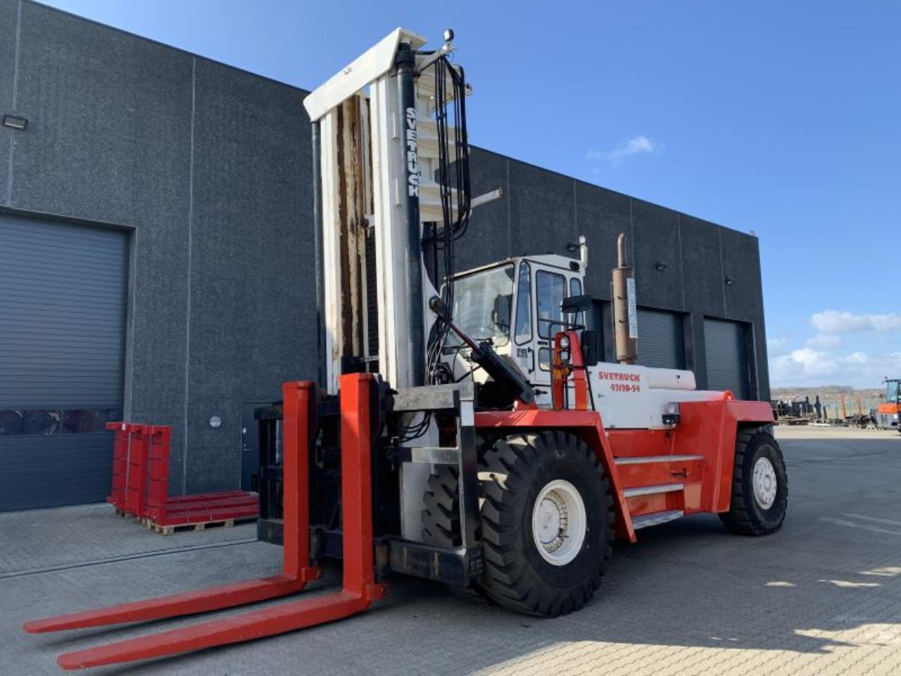 SveTruck 42120-54 - Diesel heftruck: afbeelding 2 SveTruck 42120-54 - Diesel heftruck: afbeelding 2