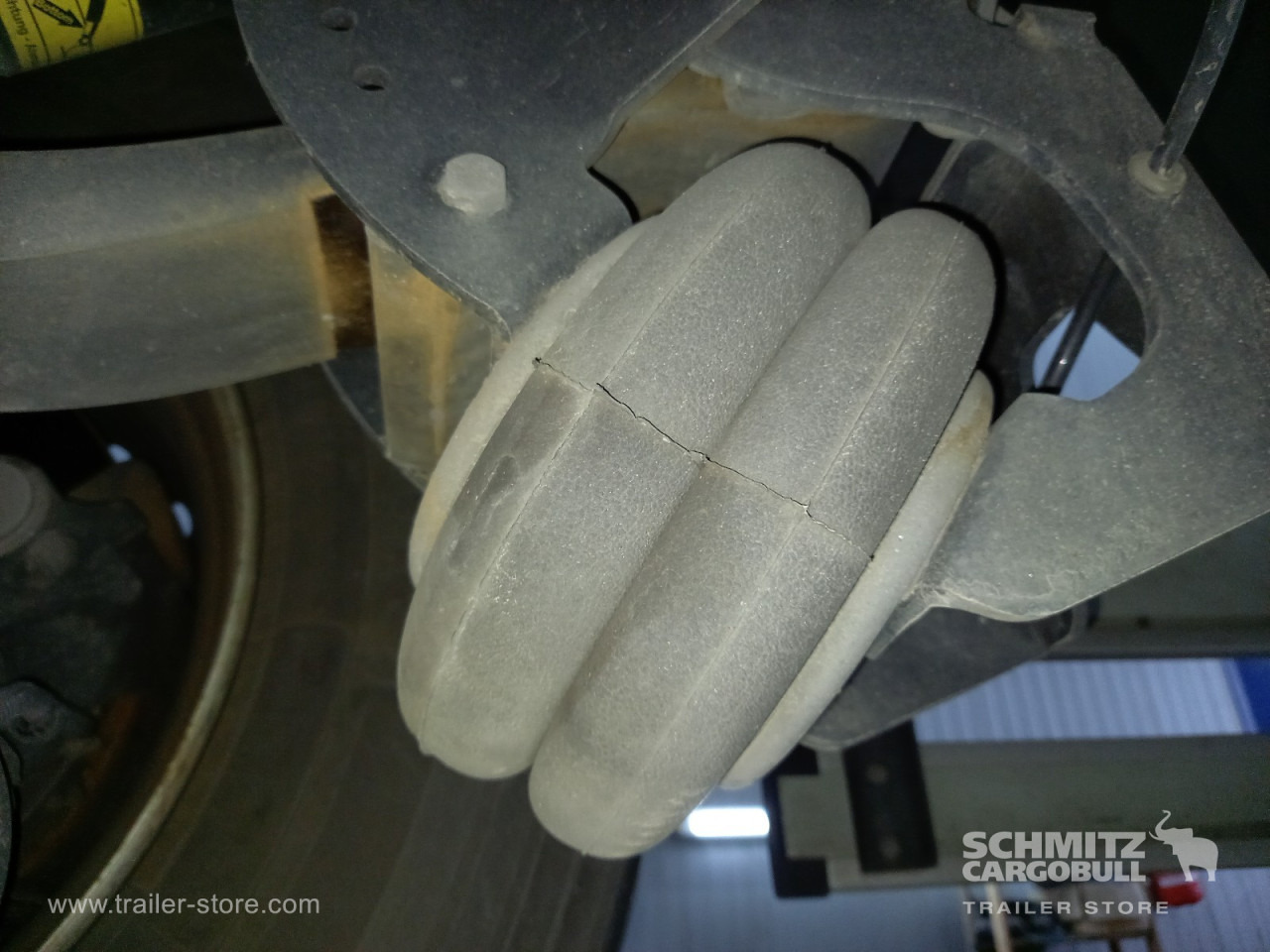SCHMITZ Auflieger Tiefkühler Standard Double deck - Isotherm oplegger: afbeelding 3 SCHMITZ Auflieger Tiefkühler Standard Double deck - Isotherm oplegger: afbeelding 3
