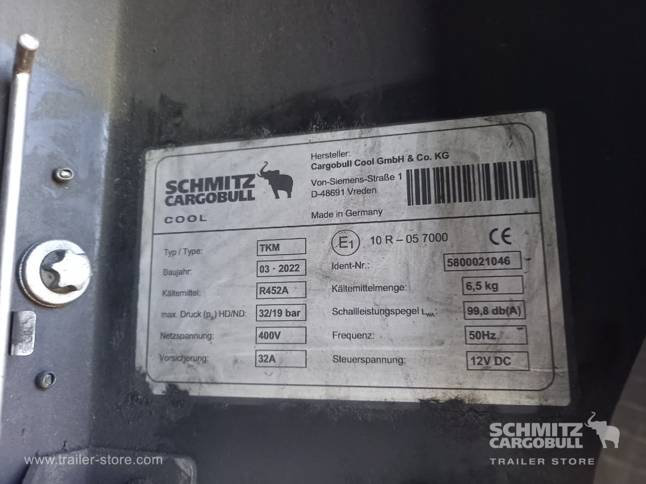 SCHMITZ Auflieger Tiefkühler Standard - Isotherm oplegger: afbeelding 4 SCHMITZ Auflieger Tiefkühler Standard - Isotherm oplegger: afbeelding 4