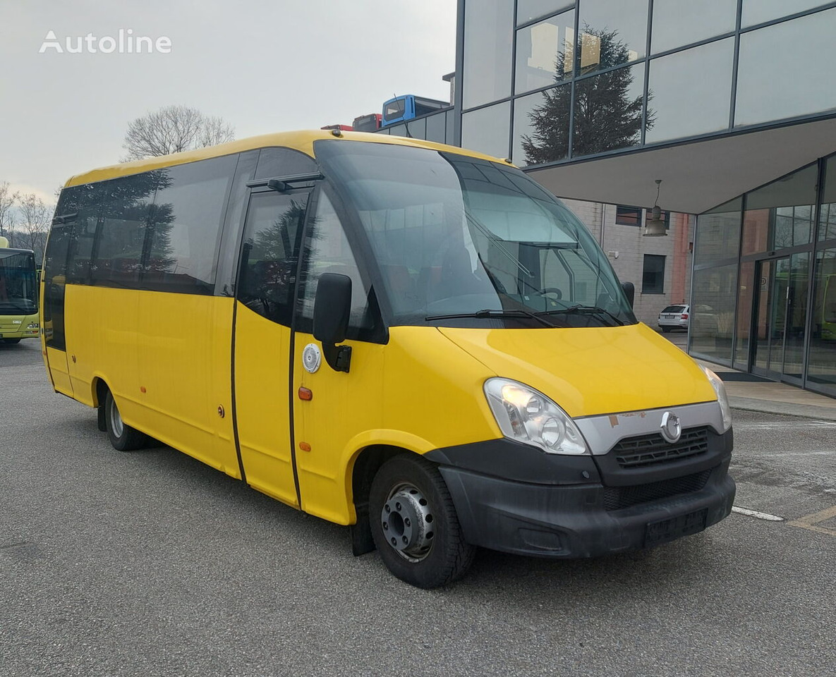 Minibus, Personenvervoer IVECO WING: afbeelding 1