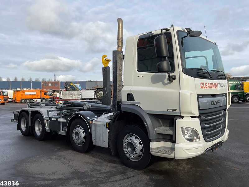 DAF FAC CF 370 8x2 NIEUWE Hyvalift 26 Ton haakarmsysteem!! Just 177.485 km! - Haakarmsysteem vrachtwagen: afbeelding 3 DAF FAC CF 370 8x2 NIEUWE Hyvalift 26 Ton haakarmsysteem!! Just 177.485 km! - Haakarmsysteem vrachtwagen: afbeelding 3