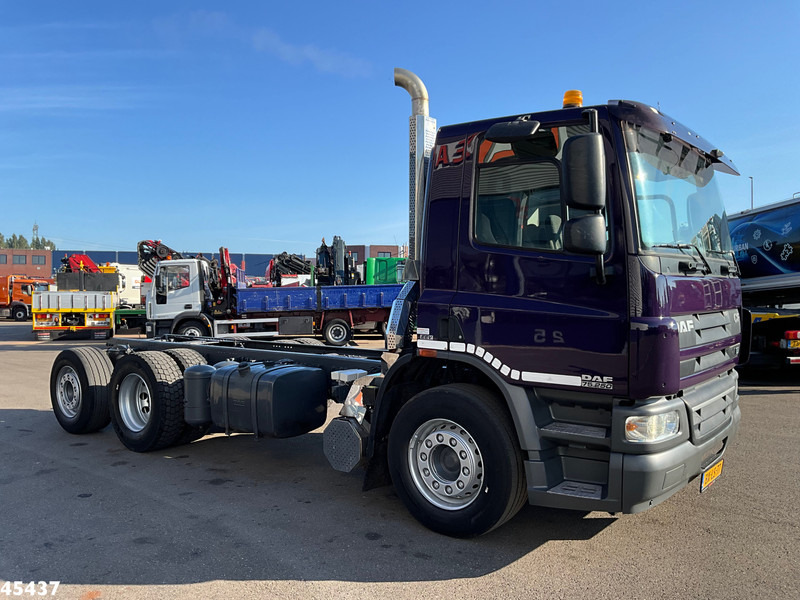 DAF FAN 75 CF 250 Chassis cabine with PTO Just 157.104 km! - Chassis vrachtwagen: afbeelding 4 DAF FAN 75 CF 250 Chassis cabine with PTO Just 157.104 km! - Chassis vrachtwagen: afbeelding 4