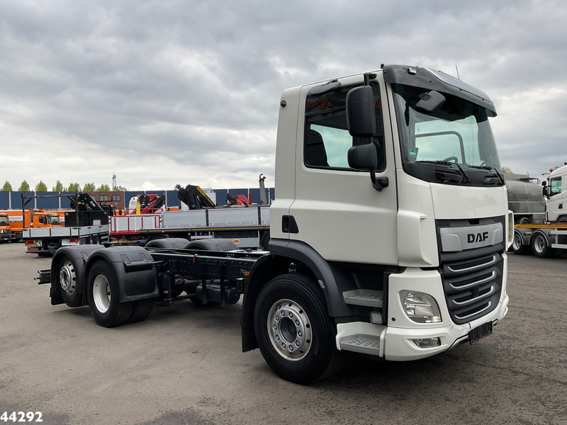 DAF FAN CF 450 Euro 6 Chassis Cabine - Chassis vrachtwagen: afbeelding 5 DAF FAN CF 450 Euro 6 Chassis Cabine - Chassis vrachtwagen: afbeelding 5