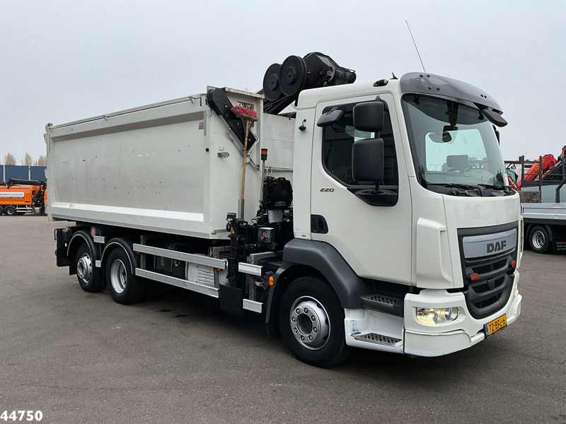 DAF FAN LF 220 Euro 6 Hiab 11 Tonmeter laadkraan Just 166.649 Km! - Kipper vrachtwagen, Kraanwagen: afbeelding 3 DAF FAN LF 220 Euro 6 Hiab 11 Tonmeter laadkraan Just 166.649 Km! - Kipper vrachtwagen, Kraanwagen: afbeelding 3