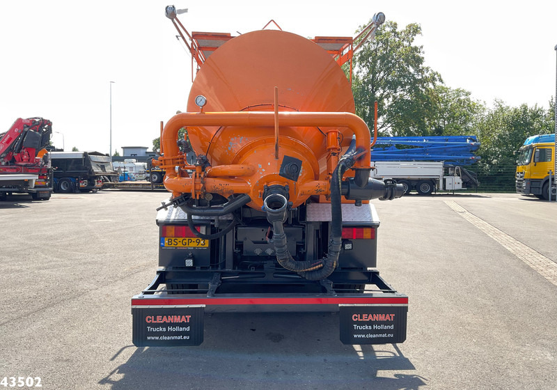 DAF FAX 85 CF 340 Droge stoffen blaas installatie Just 21.613 km! - Vacuümwagen: afbeelding 4 DAF FAX 85 CF 340 Droge stoffen blaas installatie Just 21.613 km! - Vacuümwagen: afbeelding 4