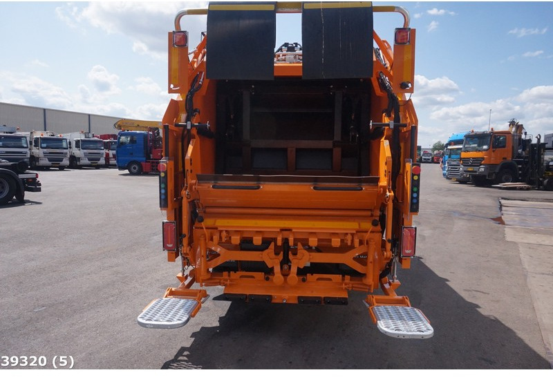 FUSO Canter 9C18 Geesink 7m³ - Vuilniswagen: afbeelding 3 FUSO Canter 9C18 Geesink 7m³ - Vuilniswagen: afbeelding 3