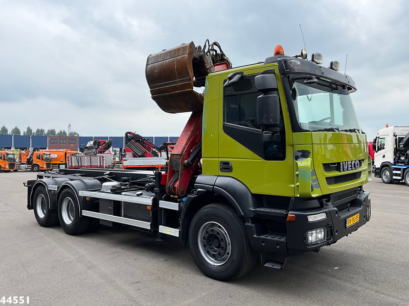 Iveco AD260T41 6x4 HMF 16 Tonmeter Z-kraan - Kabelsysteem truck, Kraanwagen: afbeelding 3 Iveco AD260T41 6x4 HMF 16 Tonmeter Z-kraan - Kabelsysteem truck, Kraanwagen: afbeelding 3