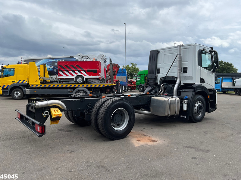 Iveco Stralis AD200X36 Huisvuilwagen Chassis NEW & UNUSED! - Chassis vrachtwagen: afbeelding 4 Iveco Stralis AD200X36 Huisvuilwagen Chassis NEW & UNUSED! - Chassis vrachtwagen: afbeelding 4