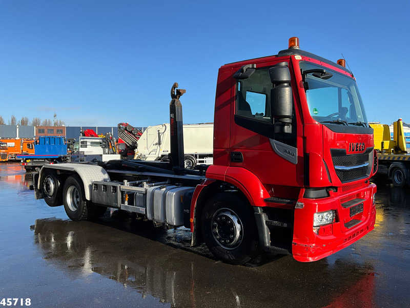 Iveco Stralis AD260S33 Euro 6 Multilift 20 Ton haakarmsysteem Just 197.693 Km! - Haakarmsysteem vrachtwagen: afbeelding 5 Iveco Stralis AD260S33 Euro 6 Multilift 20 Ton haakarmsysteem Just 197.693 Km! - Haakarmsysteem vrachtwagen: afbeelding 5