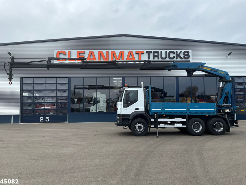 Iveco Trakker AD260T41 Euro 5 6x4 Full Steel Palfinger 36 Tm laadkraan Just 133.291 km! - Kraanwagen: afbeelding 1 Iveco Trakker AD260T41 Euro 5 6x4 Full Steel Palfinger 36 Tm laadkraan Just 133.291 km! - Kraanwagen: afbeelding 1