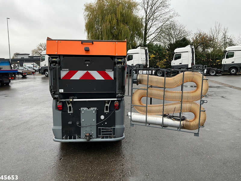 Veegwagen Kärcher MC 250 Just 16.579 km!: afbeelding 8 Veegwagen Kärcher MC 250 Just 16.579 km!: afbeelding 8