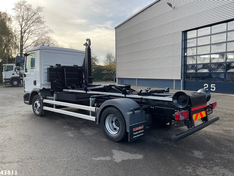 MAN TGL 12.220 Euro 6 12 Ton haakarmsysteem - Haakarmsysteem vrachtwagen: afbeelding 3 MAN TGL 12.220 Euro 6 12 Ton haakarmsysteem - Haakarmsysteem vrachtwagen: afbeelding 3