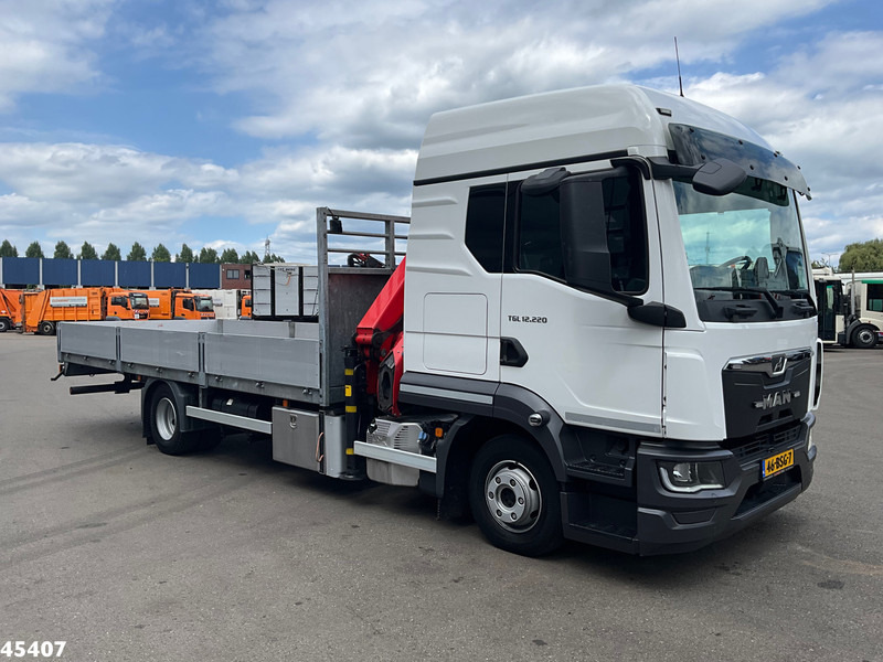 MAN TGL 12.220 Euro 6 Palfinger 11 Tonmeter laadkraan Just 60.518 km! - Kraanwagen: afbeelding 5 MAN TGL 12.220 Euro 6 Palfinger 11 Tonmeter laadkraan Just 60.518 km! - Kraanwagen: afbeelding 5