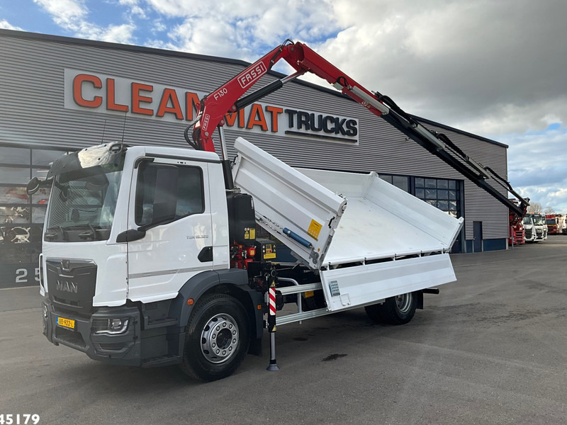 MAN TGM 18.320 Euro 6 Fassi 13 Tonmeter laadkraan NEW AND UNUSED! - Kipper vrachtwagen, Kraanwagen: afbeelding 2 MAN TGM 18.320 Euro 6 Fassi 13 Tonmeter laadkraan NEW AND UNUSED! - Kipper vrachtwagen, Kraanwagen: afbeelding 2