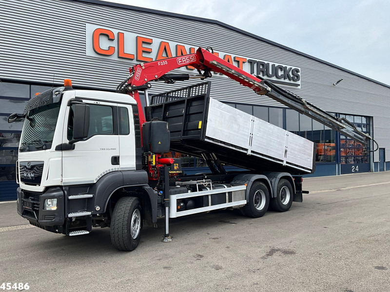 MAN TGS 33.460 6x4 Euro 6 Fassi 23 Tonmeter laadkraan Just 137.258 Km! - Kipper vrachtwagen, Kraanwagen: afbeelding 1 MAN TGS 33.460 6x4 Euro 6 Fassi 23 Tonmeter laadkraan Just 137.258 Km! - Kipper vrachtwagen, Kraanwagen: afbeelding 1