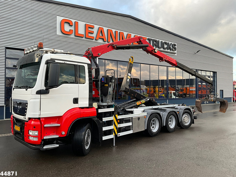 MAN TGS 35.440 8x4 HMF 16 Tonmeter Z-kraan - Haakarmsysteem vrachtwagen: afbeelding 1 MAN TGS 35.440 8x4 HMF 16 Tonmeter Z-kraan - Haakarmsysteem vrachtwagen: afbeelding 1