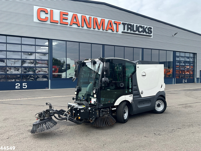 Mathieu MC 210 Azura Flex Euro 6 with 3-rd brush - Veegwagen: afbeelding 2 Mathieu MC 210 Azura Flex Euro 6 with 3-rd brush - Veegwagen: afbeelding 2