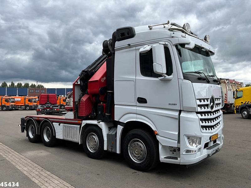Mercedes-Benz Arocs 3251 8x4 Euro 6 Retarder HMF 85 Tonmeter laadkraan Fly-Jib - Kraanwagen: afbeelding 4 Mercedes-Benz Arocs 3251 8x4 Euro 6 Retarder HMF 85 Tonmeter laadkraan Fly-Jib - Kraanwagen: afbeelding 4
