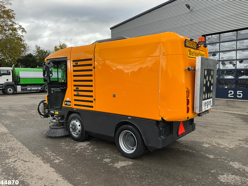 Ravo 540 with 3-rd brush - Veegwagen: afbeelding 4 Ravo 540 with 3-rd brush - Veegwagen: afbeelding 4