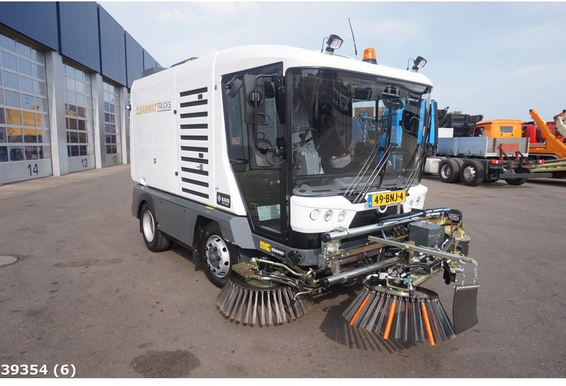 Ravo 560 STH met 3-de borstel - Veegwagen: afbeelding 4 Ravo 560 STH met 3-de borstel - Veegwagen: afbeelding 4