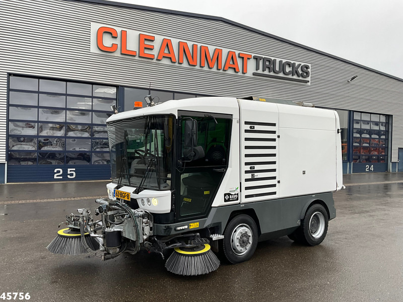 Ravo 580 with 3-rd brush - Veegwagen: afbeelding 3 Ravo 580 with 3-rd brush - Veegwagen: afbeelding 3