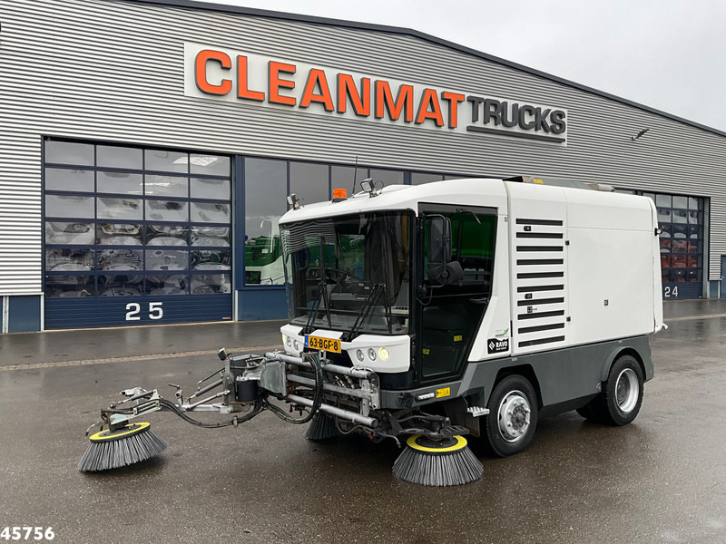 Ravo 580 with 3-rd brush - Veegwagen: afbeelding 2 Ravo 580 with 3-rd brush - Veegwagen: afbeelding 2