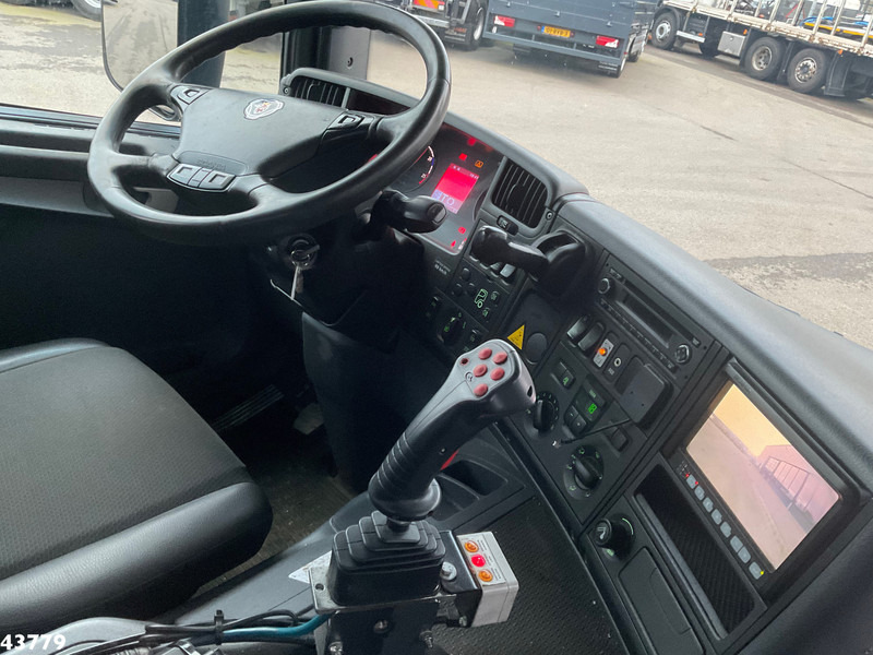 Scania P 360 8x2 Hiab 21 Tonmeter laadkraan - Haakarmsysteem vrachtwagen, Kraanwagen: afbeelding 4 Scania P 360 8x2 Hiab 21 Tonmeter laadkraan - Haakarmsysteem vrachtwagen, Kraanwagen: afbeelding 4